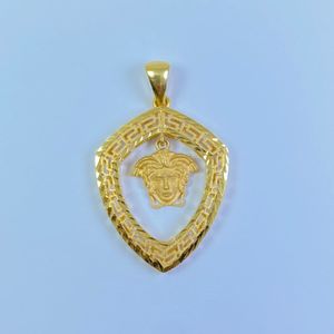 آویز گردنبند طلا 18 عیار مدل ملکه