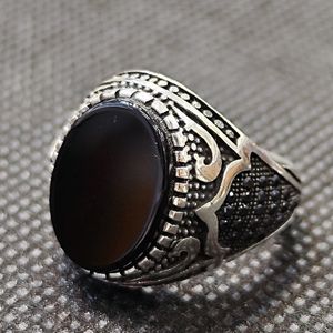 انگشتر نقره مردانه مدل سنگ عقیق مشکی اسپرت کد 088