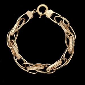 دستبند طلا کم اجرت ۱۸ عیار زنانه گالری طلا و شمش برلیان مدل حلقه ای ورساچ