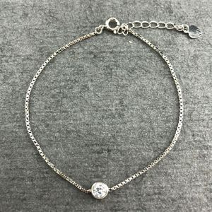 دستبند نقره زنانه گیرا مدل g494