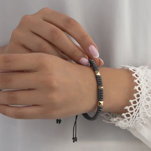 دستبند چرم و طلا 18 عیار زنانه تاج مدل g343