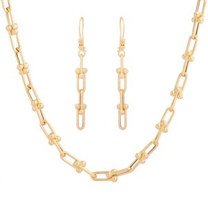 نیم ست طلا 18 عیار زنانه طلای مستجابی کد 67158