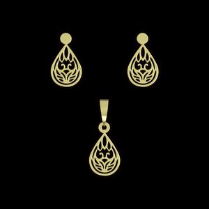 نیم ست طلا 18 عیار زنانه مدوپد مدل هندسی کد na13993