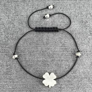 پابند نقره زنانه گیرا مدل g589