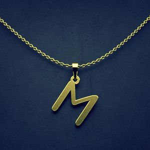 گردنبند طلا 18 عیار زنانه گالری طلا توسطی مدل حرف m کد 071417
