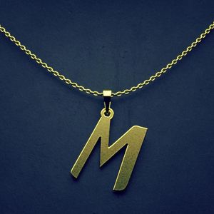 گردنبند طلا 18 عیار زنانه گالری طلا توسطی مدل حرف m کد b46693