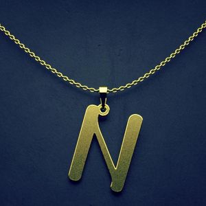 گردنبند طلا 18 عیار زنانه گالری طلا توسطی مدل حرف n کد d0189e