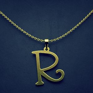 گردنبند طلا 18 عیار زنانه گالری طلا توسطی مدل حرف r کد 05ddb4
