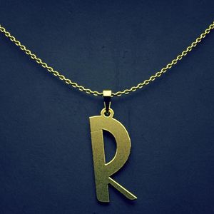 گردنبند طلا 18 عیار زنانه گالری طلا توسطی مدل حرف r کد e60365