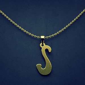 گردنبند طلا 18 عیار زنانه گالری طلا توسطی مدل حرف s کد dd82f1