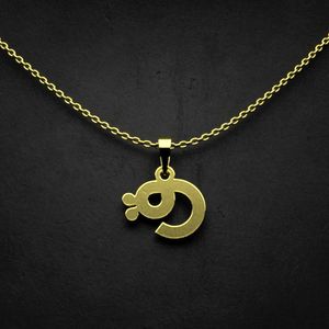 گردنبند طلا 18 عیار زنانه گالری طلا توسطی مدل حرف ق کد 1ba097