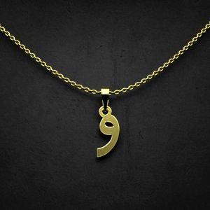 گردنبند طلا 18 عیار زنانه گالری طلا توسطی مدل حرف و کد 7ce17b