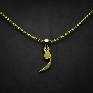 گردنبند طلا 18 عیار زنانه گالری طلا توسطی مدل حرف و کد 880155