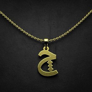 گردنبند طلا 18 عیار زنانه گالری طلا توسطی مدل حرف چ کد e1fc7f
