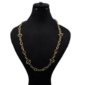 گردنبند طلا کم اجرت 18 عیار زنانه  ناریا مدل یورمن کد 008