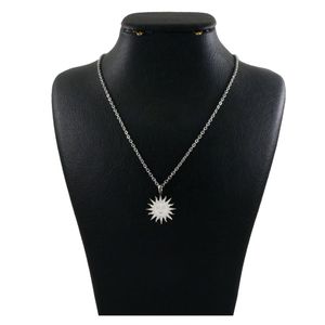 گردنبند نقره زنانه دلی جم طرح خورشید  کد d 658