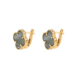 گوشواره طلا 18 عیار زنانه ماوی گالری مدل کلیپسی طرح ونکلیف طوس
