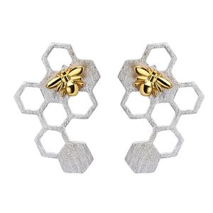 گوشواره نقره طرح کندو مدل ear438s0