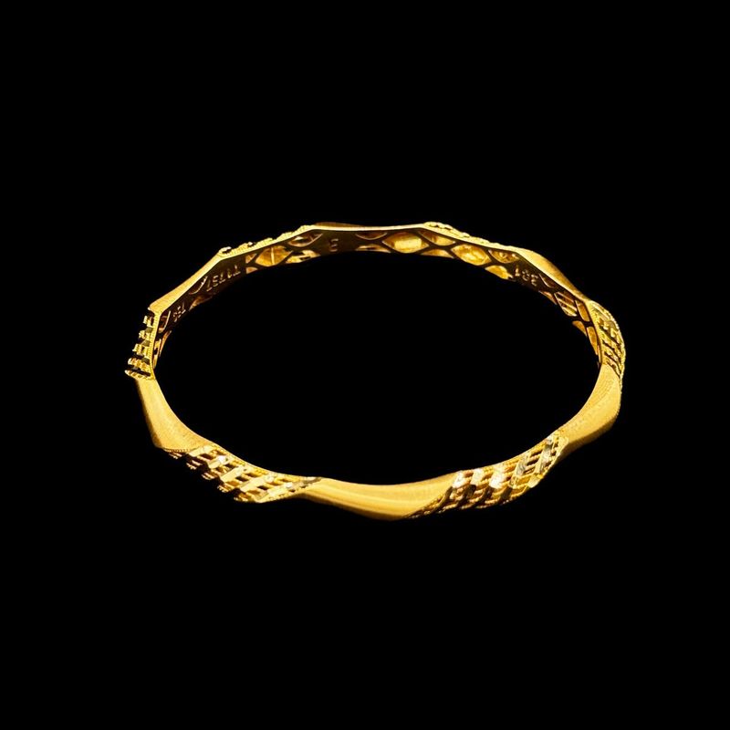 النگو طلای کم  اجرت 18 عیار زنانه ناریا مدل تراش سایز 3