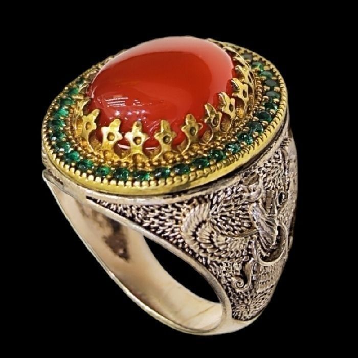 انگشتر نقره مردانه مدل عقیق یمانی مخراج زمرد کد 2200