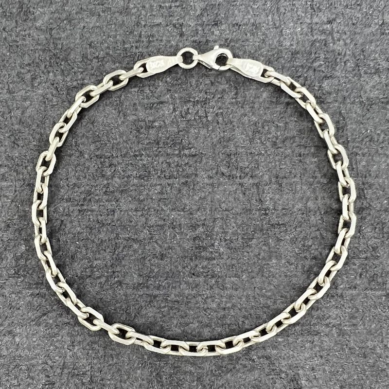 دستبند نقره زنانه گیرا مدل g472