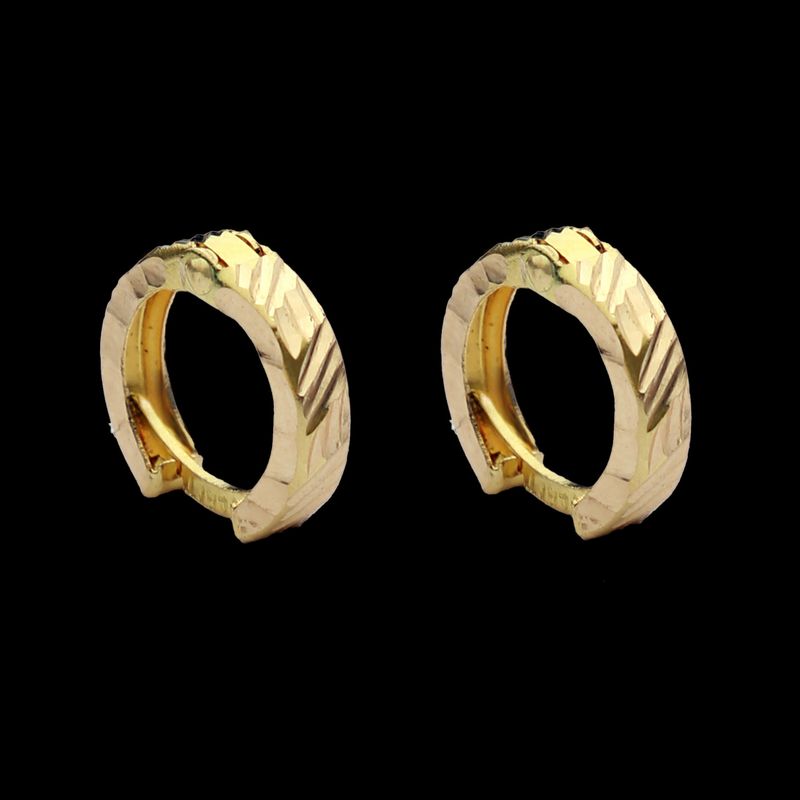 گوشواره طلا کم اجرت 18 عیار زنانه ناریا مدل امگا کد 002